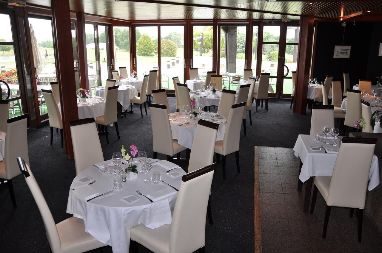 Golf Hotel De Mont Griffon Luzarches Exterior photo